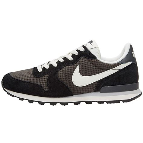 nike internationalist schuhe|Nike pegasus vs internationalist.